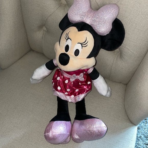 Just Play Tickled Pink Minnie Mouse Interactive Plush - Picture 4 of 12
